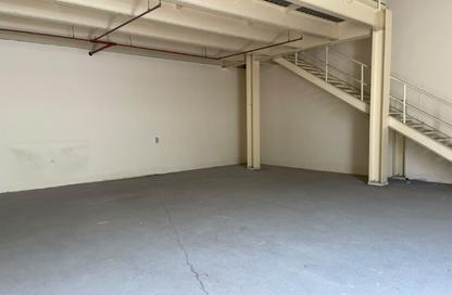 Warehouse - Studio - 1 for rent in Al Sajaa S - Al Sajaa - Sharjah