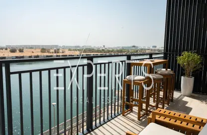 Apartment - 3 Bedrooms - 4 Bathrooms for sale in Waters Edge - Yas Island - Abu Dhabi