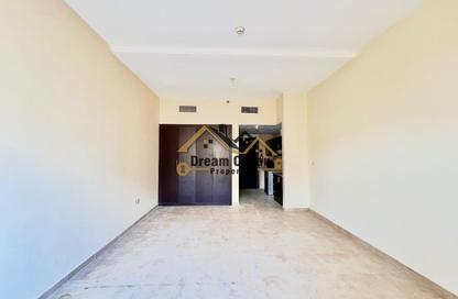 Apartment - Studio - 1 for rent in Silicon Gates 1 - Silicon Gates - Dubai Silicon Oasis - Dubai
