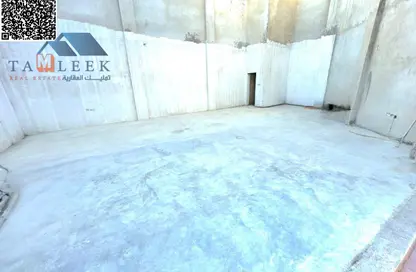 مستودع - استوديو - 1 حمام للايجار في الجرف الصناعية 3 - الجرف الصناعية - عجمان