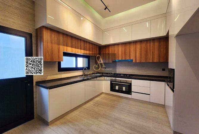 82354913 - Property Image 2