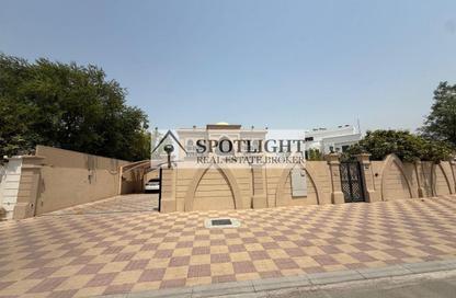 Villa - 5 - 7+ for rent in Nad Al Sheba 4 - Nad Al Sheba - Dubai
