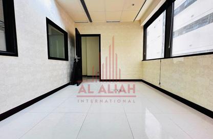 مكتب - استوديو - 2 حمامات للايجار في شارع حمدان - أبوظبي مكتب - استوديو - 2 حمامات للايجار في شارع حمدان - أبوظبي