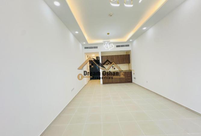 121555594 - Property Image 2