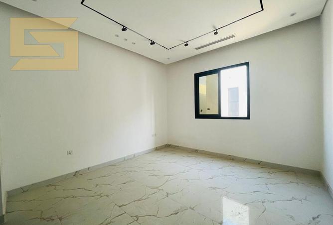 136077353 - Property Image 3