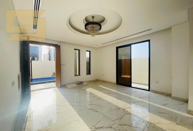 136077353 - Property Image 2