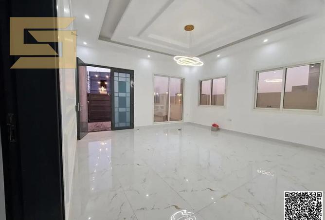 119480743 - Property Image 3