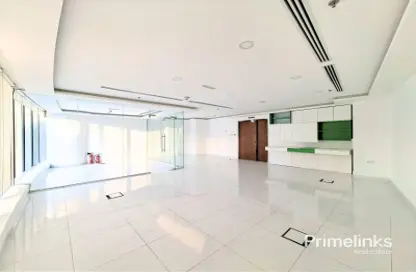 Office Space - Studio for rent in I Rise Tower - Barsha Heights (Tecom) - Dubai