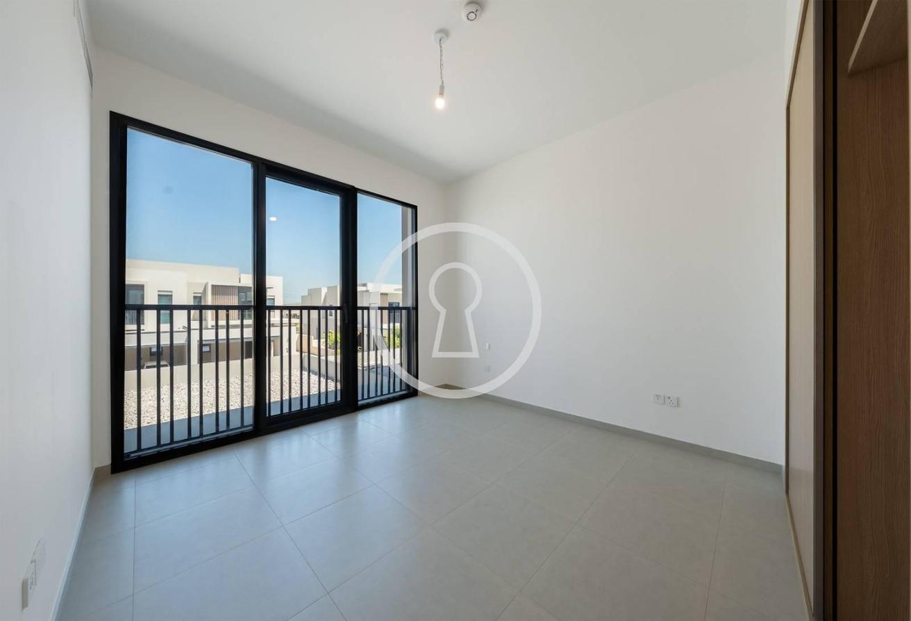 Corner Unit | Big Plot | One Month Free |Brand New photo 12