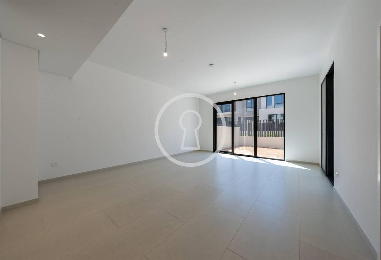 Corner Unit | Big Plot | One Month Free |Brand New photo 10