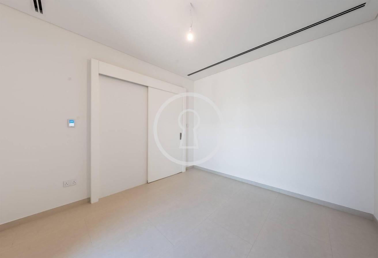 Corner Unit | Big Plot | One Month Free |Brand New photo 22