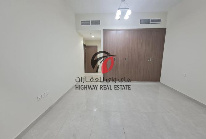 2Oes9YVWBSS - Property Main Image