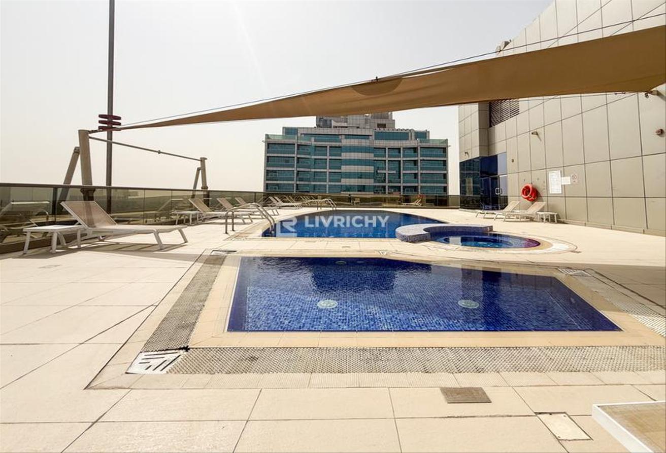 FULLY FURNISHED | MODERN STUDIO | FULLY UPGRADED photo 15