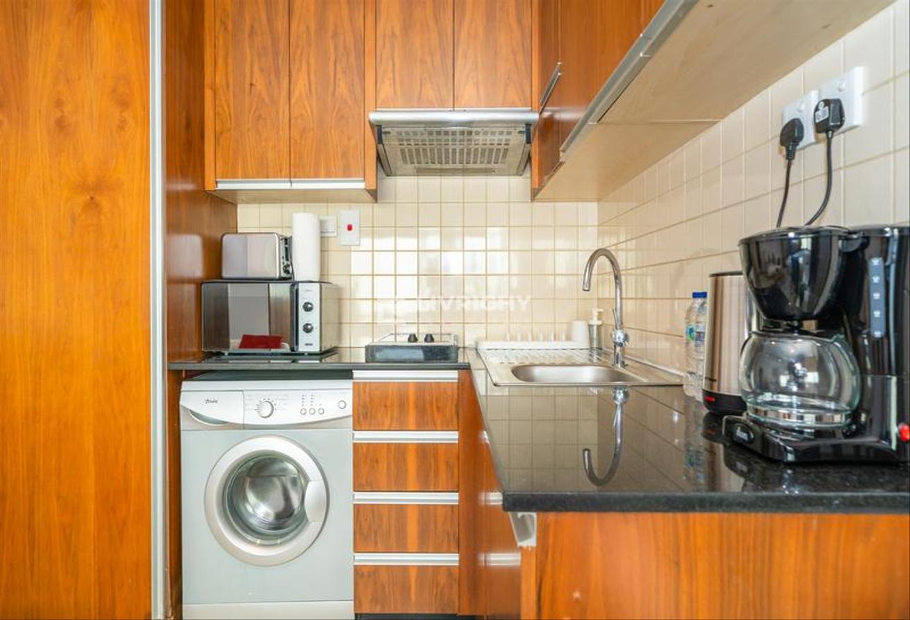 FULLY FURNISHED | MODERN STUDIO | FULLY UPGRADED photo 9