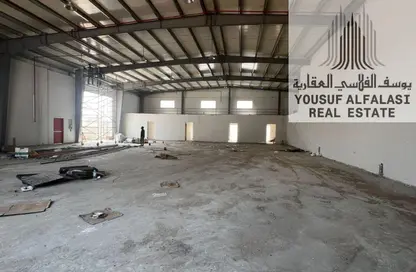 Warehouse - Studio - 4 Bathrooms for rent in Umm Al Thuoob - Umm Al Quwain