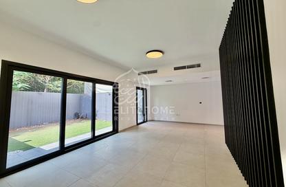 Townhouse - 3 - 4 for sale in Sarab 1 - Aljada - Sharjah