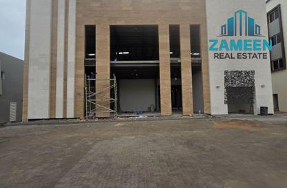 Warehouse - Studio - 4 Bathrooms for sale in Umm Al Thuoob - Umm Al Quwain