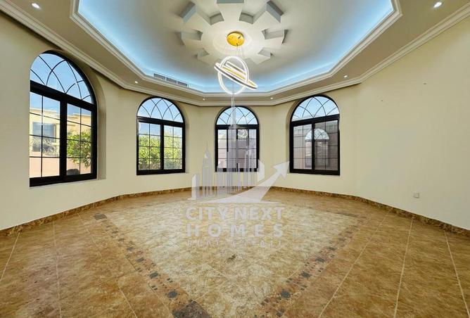 136118911 - Property Image 2