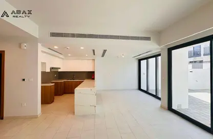 Townhouse - 3 Bedrooms - 4 Bathrooms for sale in La Rosa 6 - La Rosa - Villanova - Dubai Land - Dubai