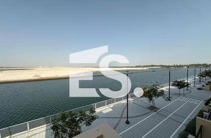 Villa - 4 - 5 for rent in Luluat Al Raha - Al Raha Beach - Abu Dhabi