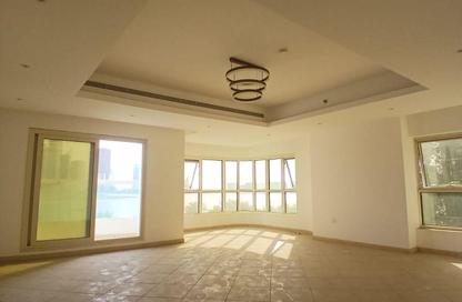 Apartment - 3 Bedrooms - 4 Bathrooms for rent in Al Khan Corniche - Al Khan - Sharjah