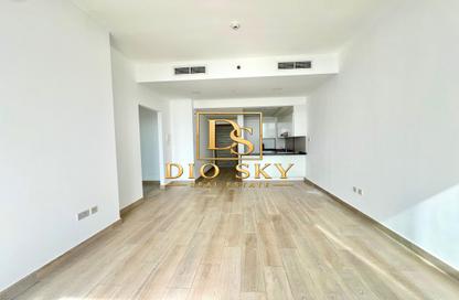 Apartment - 1 - 1 for rent in Bloom Towers B - Bloom Towers - District 10 - Jumeirah Village Circle - Dubai