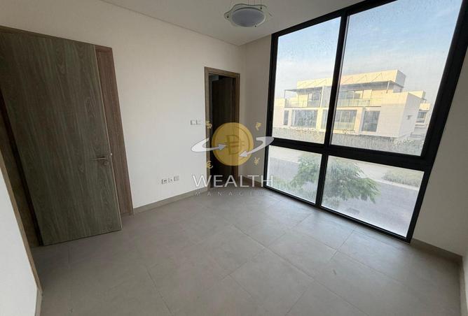 120180941 - Property Image 2