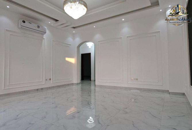 128353351 - Property Image 3