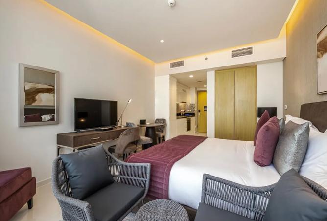 Fully Furnished Studio + Ready to Move photo 3