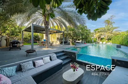 فيلا - 4 غرف نوم - 3 حمامات للبيع في ميدوز 1 - ميدوز - دبي