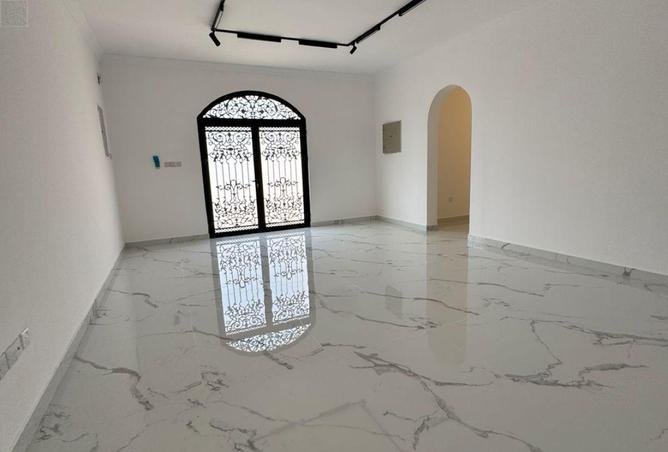 127472875 - Property Main Image