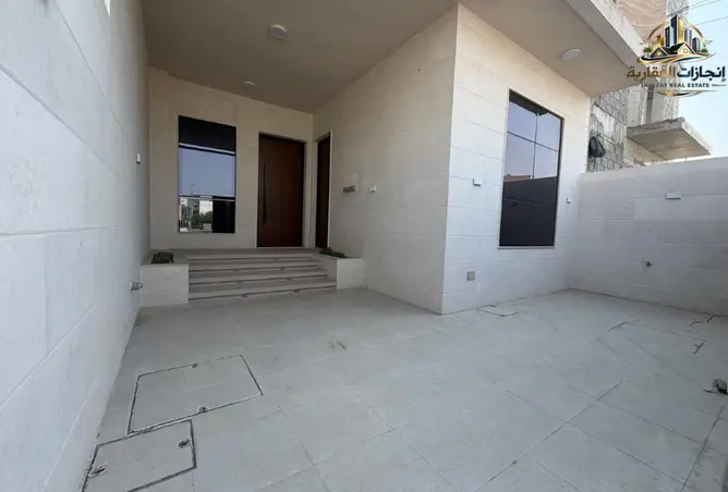 150470348 - Property Image 2