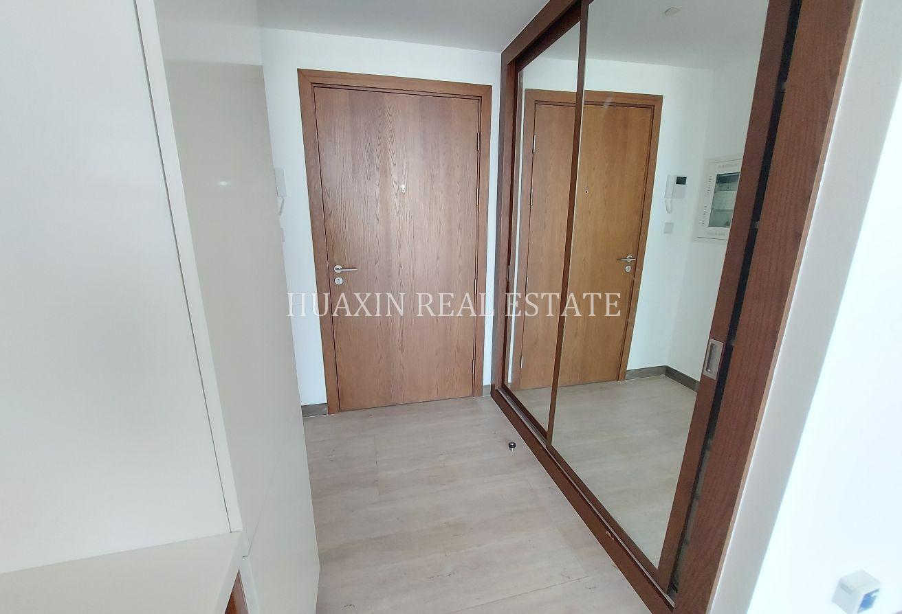 Negotiable | Low Floor | Flexible Payments photo 5
