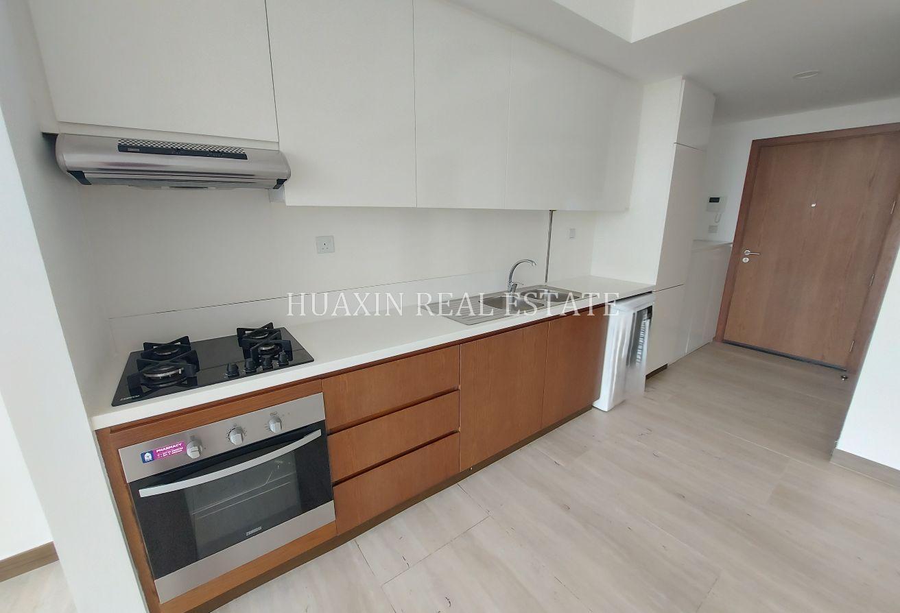 Negotiable | Low Floor | Flexible Payments photo 4