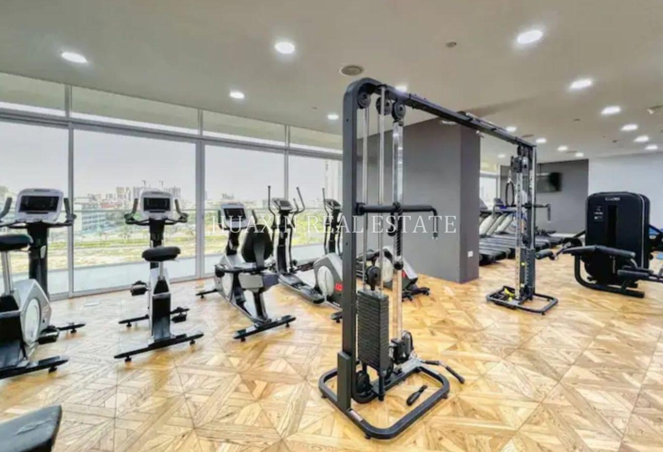 Negotiable | Low Floor | Flexible Payments photo 15