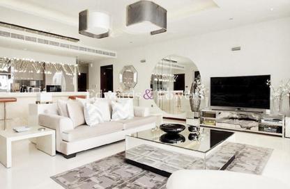 Apartment - 2 Bedrooms - 4 Bathrooms for rent in Ruby - Tiara Residences - Palm Jumeirah - Dubai