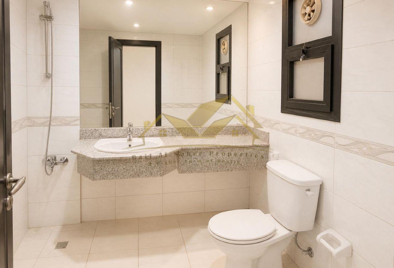 Stylish 1 BR Apartment with Balcony in Bur Dubai photo 5