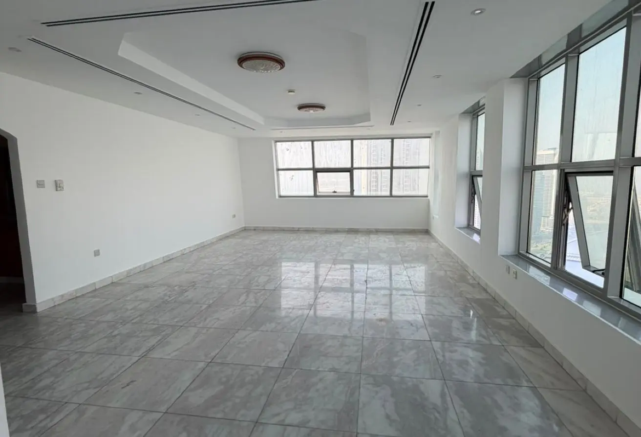 165579451 - Property Main Image