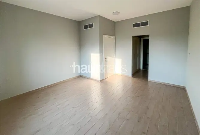 155997715 - Property Image 3