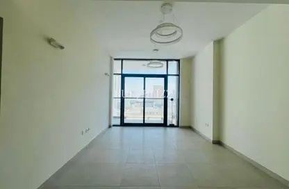 Apartment - 1 Bedroom - 2 Bathrooms for rent in Central Park Tower - District 12 - Jumeirah Village Circle - Dubai