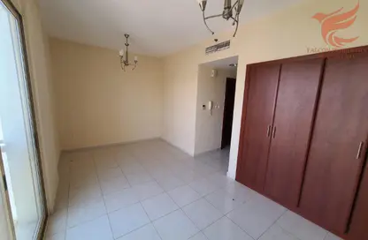 شقة - 1 حمام للايجار في 12B البحيرة - لاجون - ميناء العرب - راس الخيمة - رأس الخيمة