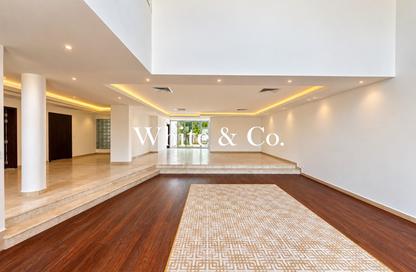 Villa - 5 - 6 for rent in Jumeirah 1 Villas - Jumeirah 1 - Jumeirah - Dubai