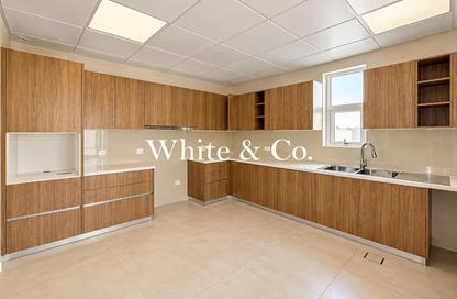 Villa - 5 - 6 for rent in Jumeirah 1 Villas - Jumeirah 1 - Jumeirah - Dubai