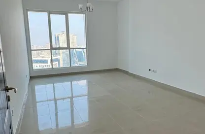 Apartment - 2 Bedrooms - 2 Bathrooms for rent in Palm Tower 3 - Palm Towers - Al Majaz - Sharjah