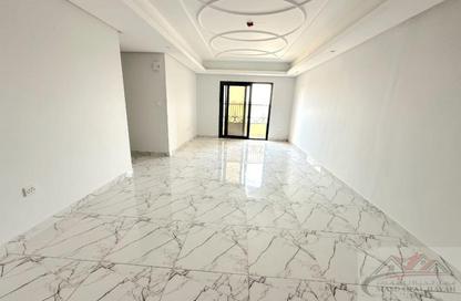 Apartment - 3 Bedrooms - 3 Bathrooms for rent in Muwaileh 29 Building - Muwaileh - Sharjah