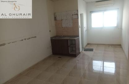 Warehouse - Studio - 1 Bathroom for rent in Jebel Ali Industrial 1 - Jebel Ali Industrial - Jebel Ali - Dubai