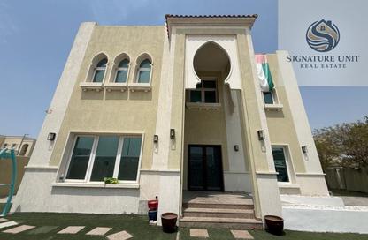 Villa - 4 - 6 for rent in Al Quoz 2 - Al Quoz - Dubai Villa - 4 - 6 for rent in Al Quoz 2 - Al Quoz - Dubai
