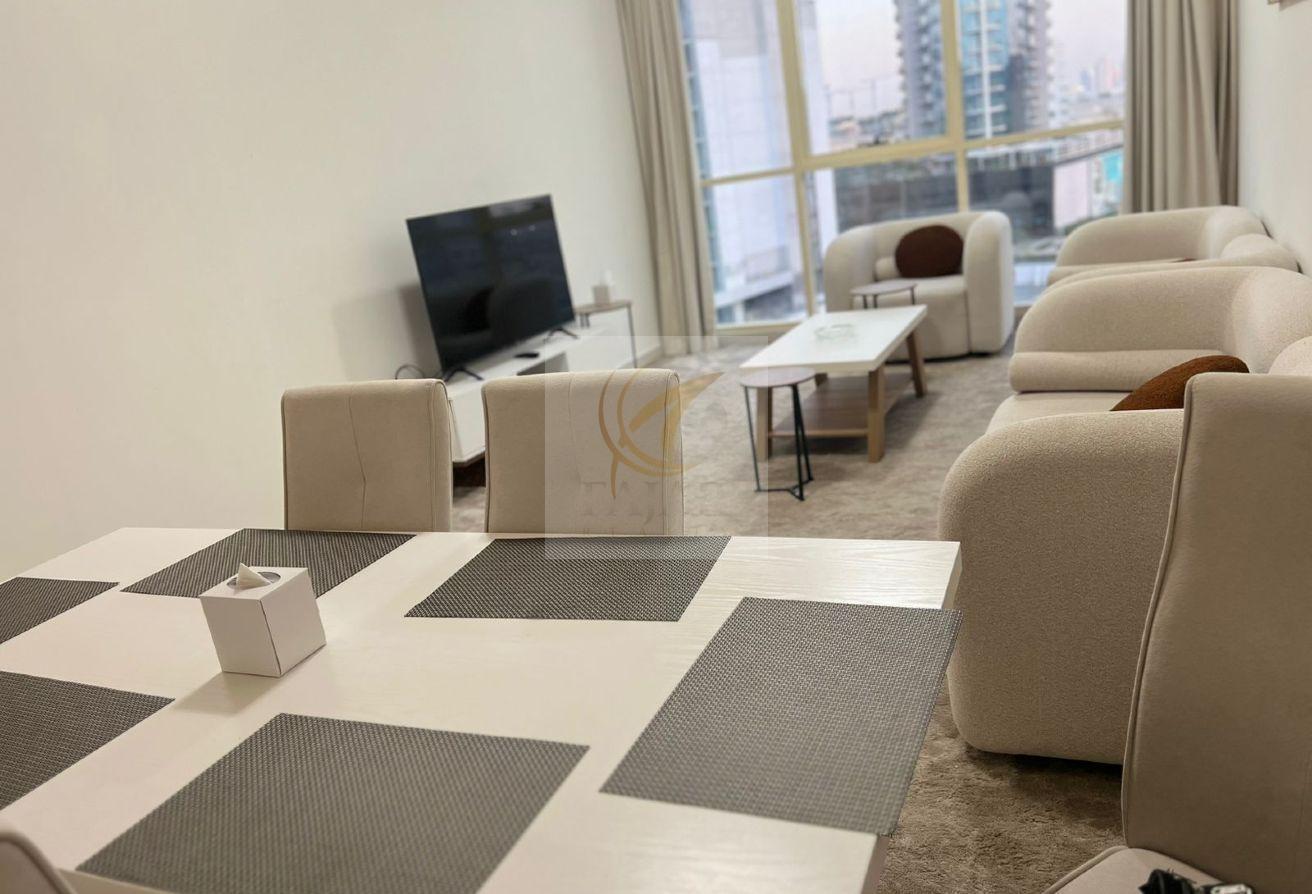 Bright and Fully Furnished Apt - Multiple Units photo 2