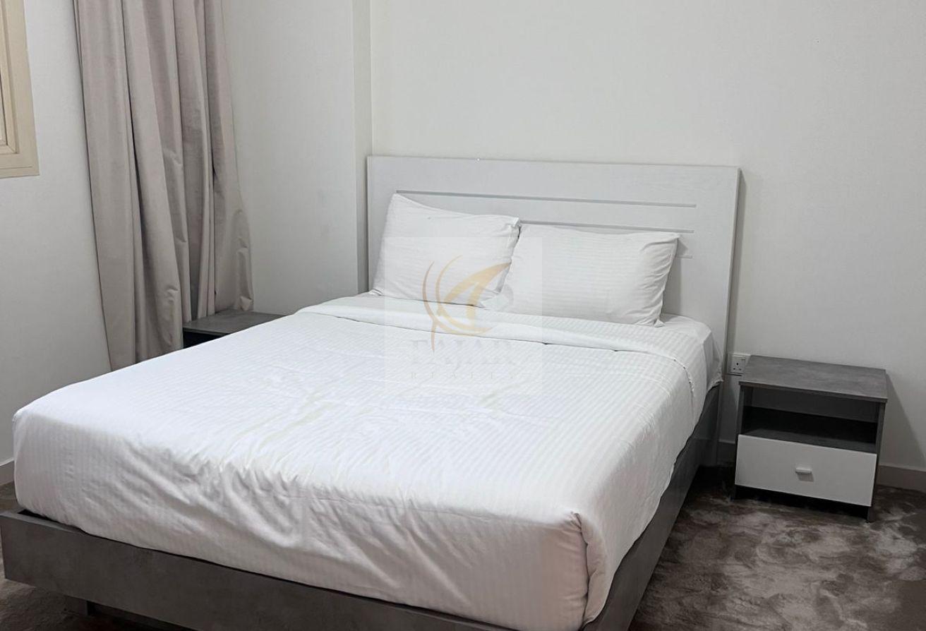 Bright and Fully Furnished Apt - Multiple Units photo 10
