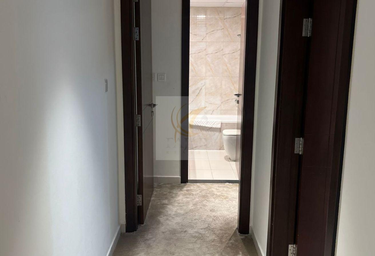 Bright and Fully Furnished Apt - Multiple Units photo 17